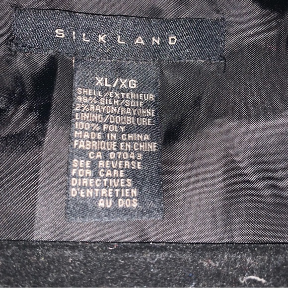 Silkland black silk (and 2% rayon) long, embroidered jacket size XL. - Picture 5 of 6